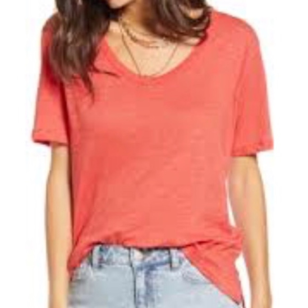 BP x Claudia Sulewski U-Neck Tee Brass Plum Red